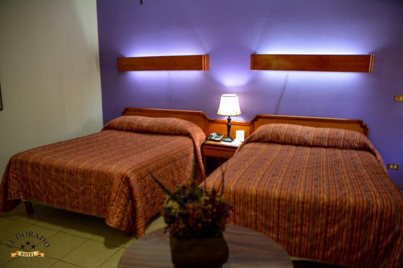 Hotel El Dorado Sabinas エクステリア 写真