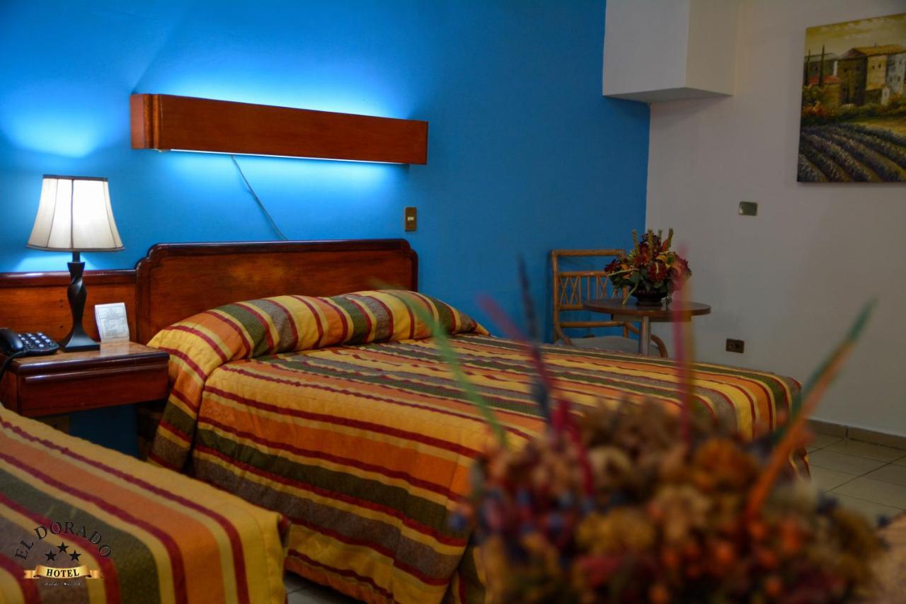 Hotel El Dorado Sabinas エクステリア 写真