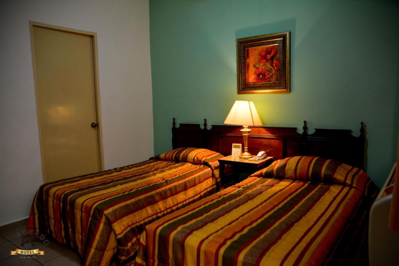 Hotel El Dorado Sabinas エクステリア 写真